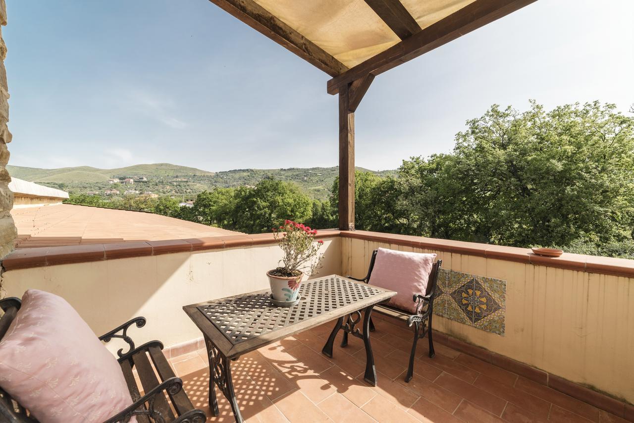 Araba Phoenix Country house *